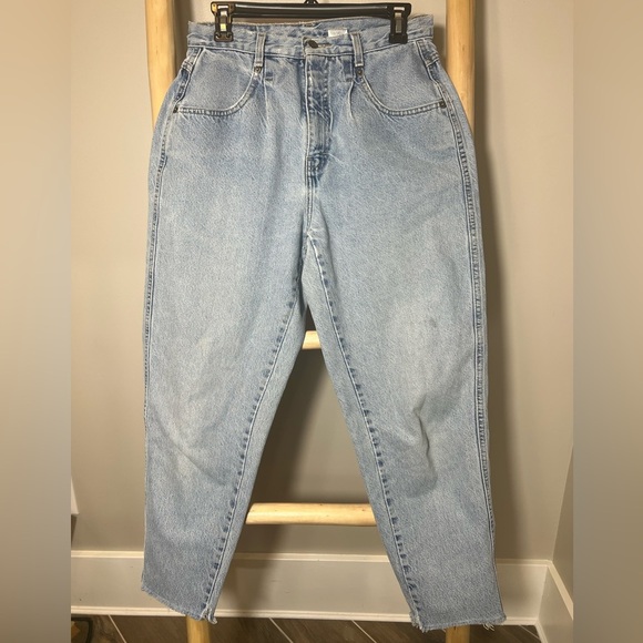 Brittania Denim - Brittania vintage size 4/6 pleated denim cut hem
427